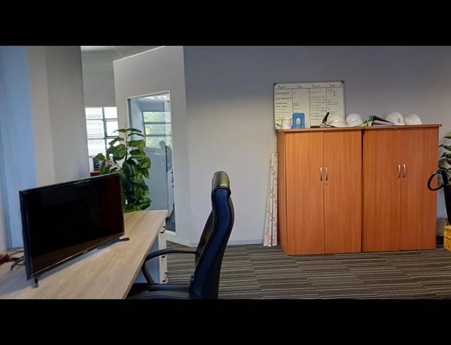 BUSINESS PROPERTY TO RENT IN IRENE